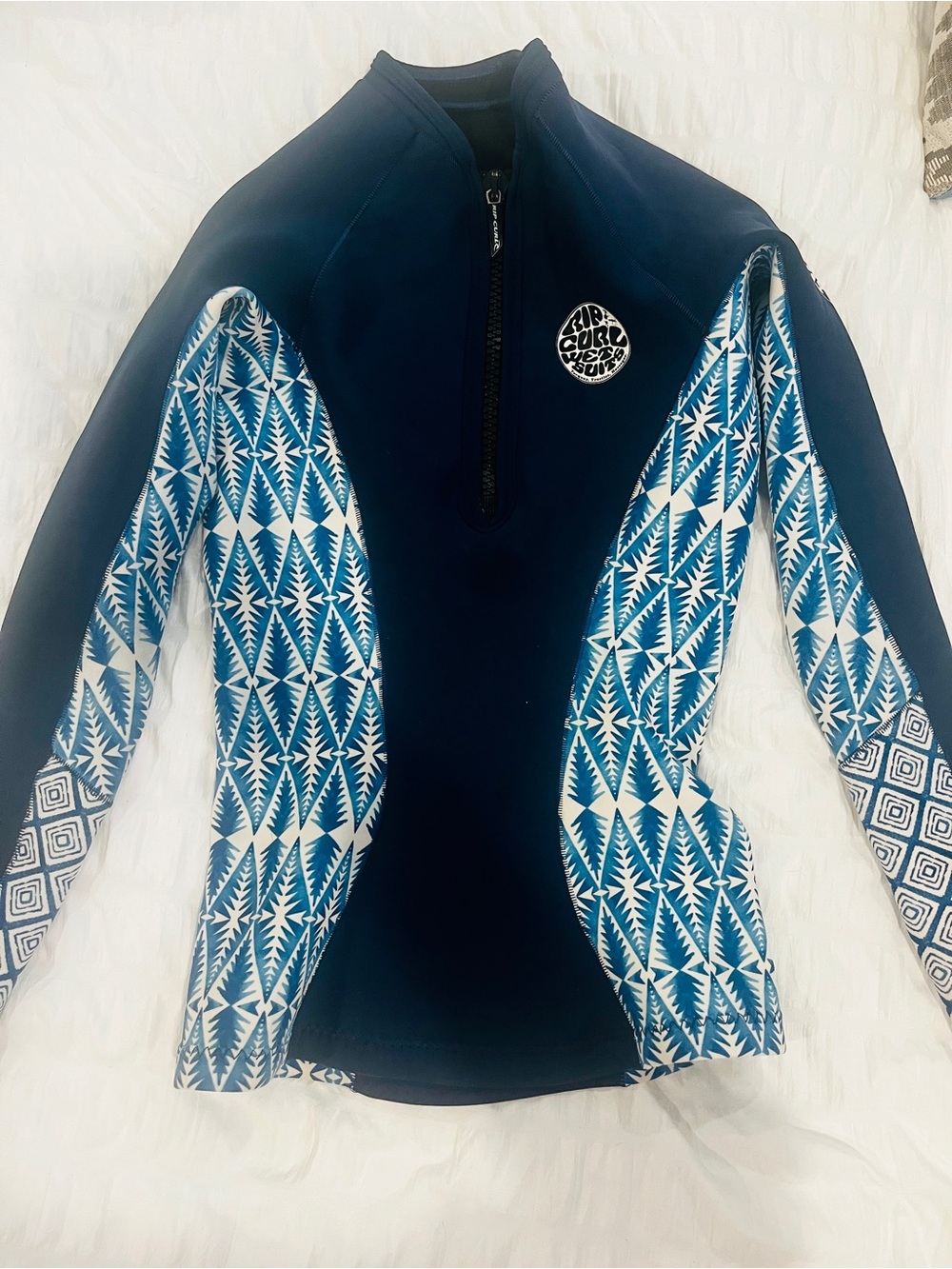 Rip Curl Women's Navy & Blue Patterned Long Sleeve Front Zip Jacket